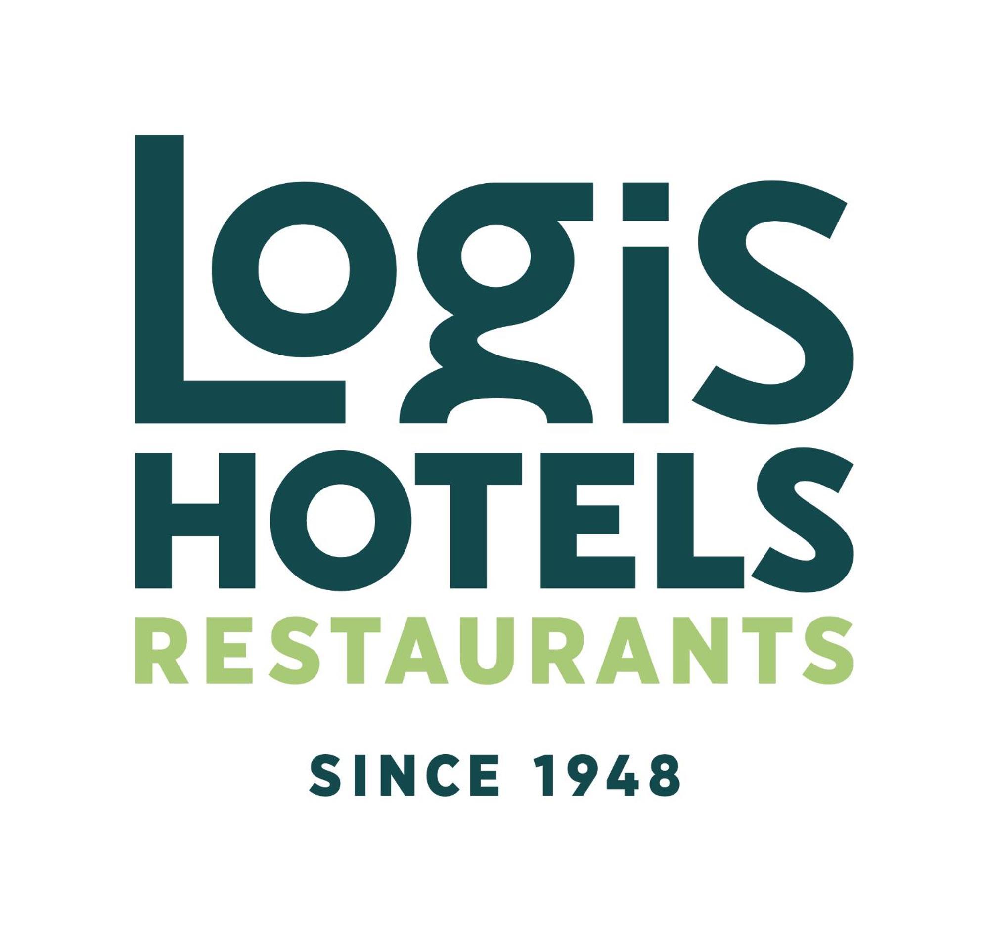 Le Victor Hugo - Hotel Et Restaurant - Logis Hotels Сен-Сере Экстерьер фото